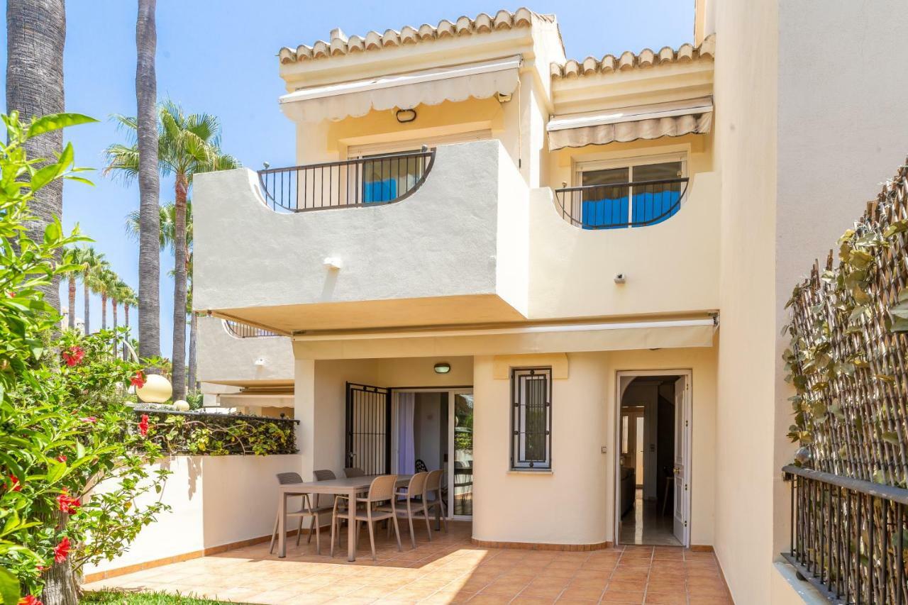 Stylish Townhouse In Beachfront Complex Marbella Exterior foto